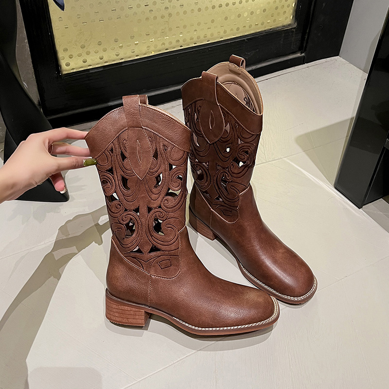 2026 New Cowhide Hollow Embroidery Western Cowboy Boots for Women Retro Desert Summer Brown Mid Calf Boots