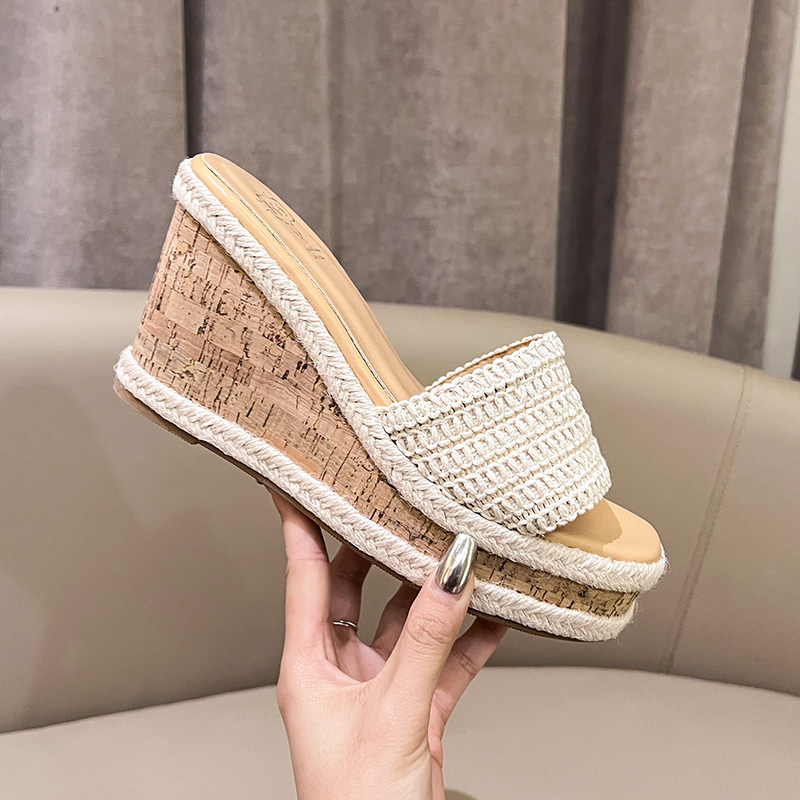 Women's Platform Wedge Sandals Summer Woven Straw Roman Slippers Non-slip Thick Sole Open Toe - Image 5